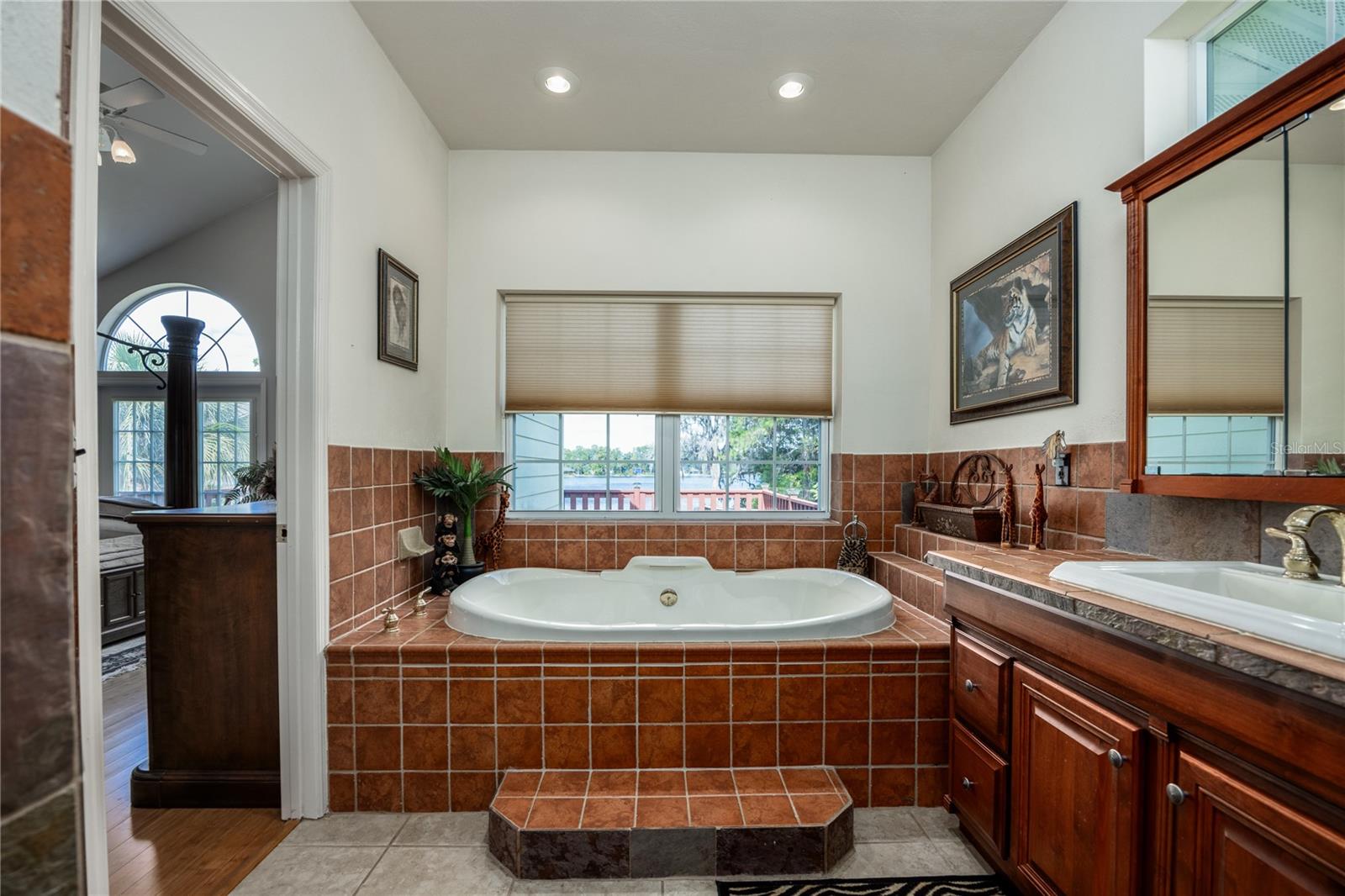 221 RILEY LAKE DR, HAWTHORNE, FL, 32640