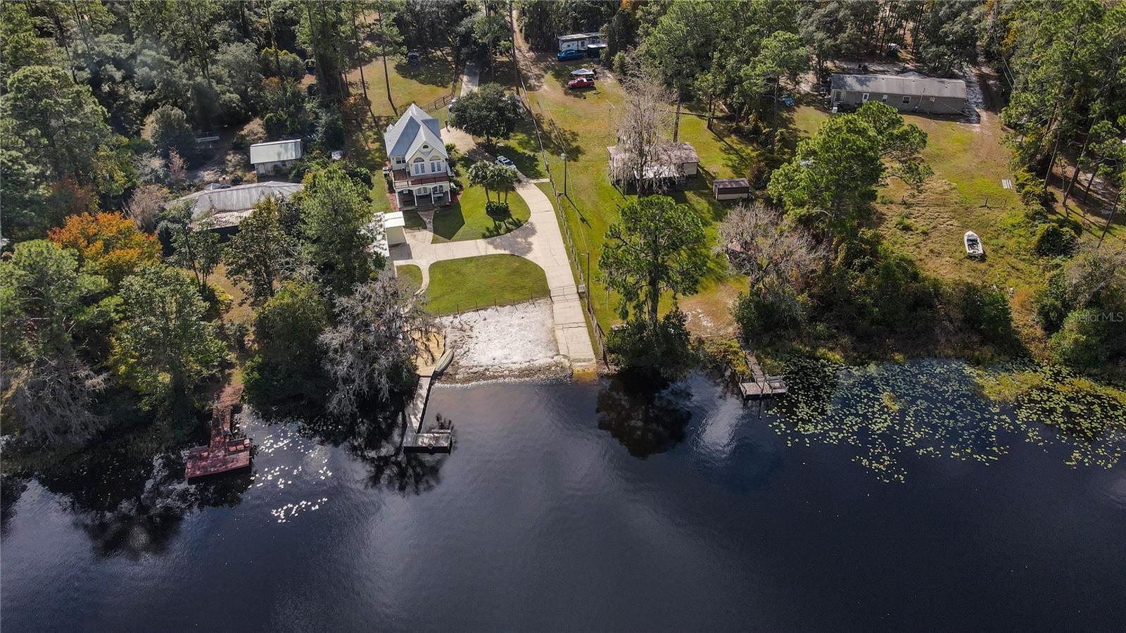 221 RILEY LAKE DR, HAWTHORNE, FL, 32640