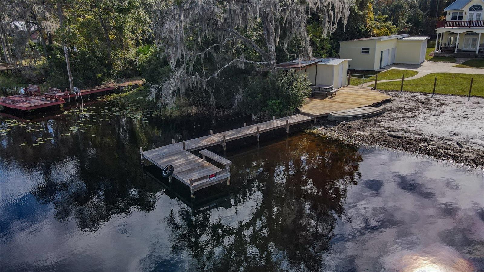 221 RILEY LAKE DR, HAWTHORNE, FL, 32640