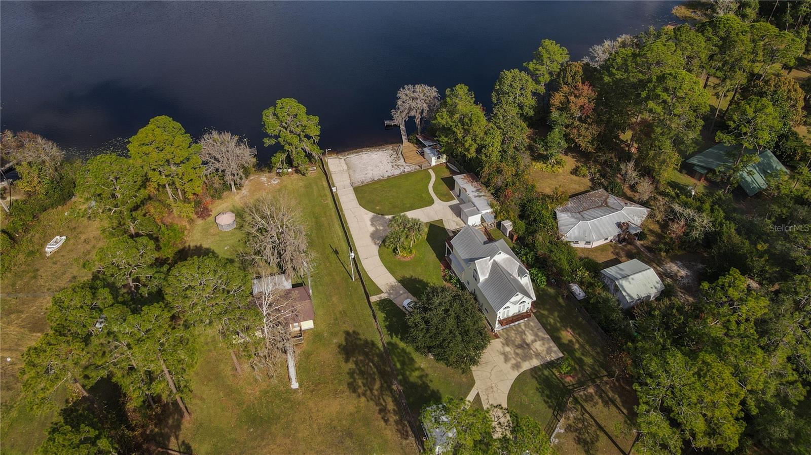 221 RILEY LAKE DR, HAWTHORNE, FL, 32640