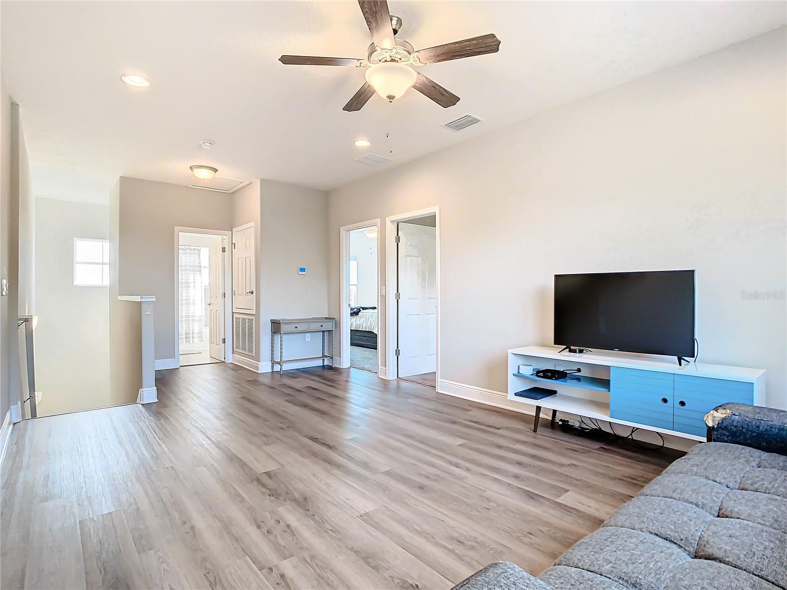 8512 MAGNIFICENT LN, GROVELAND, FL, 34736