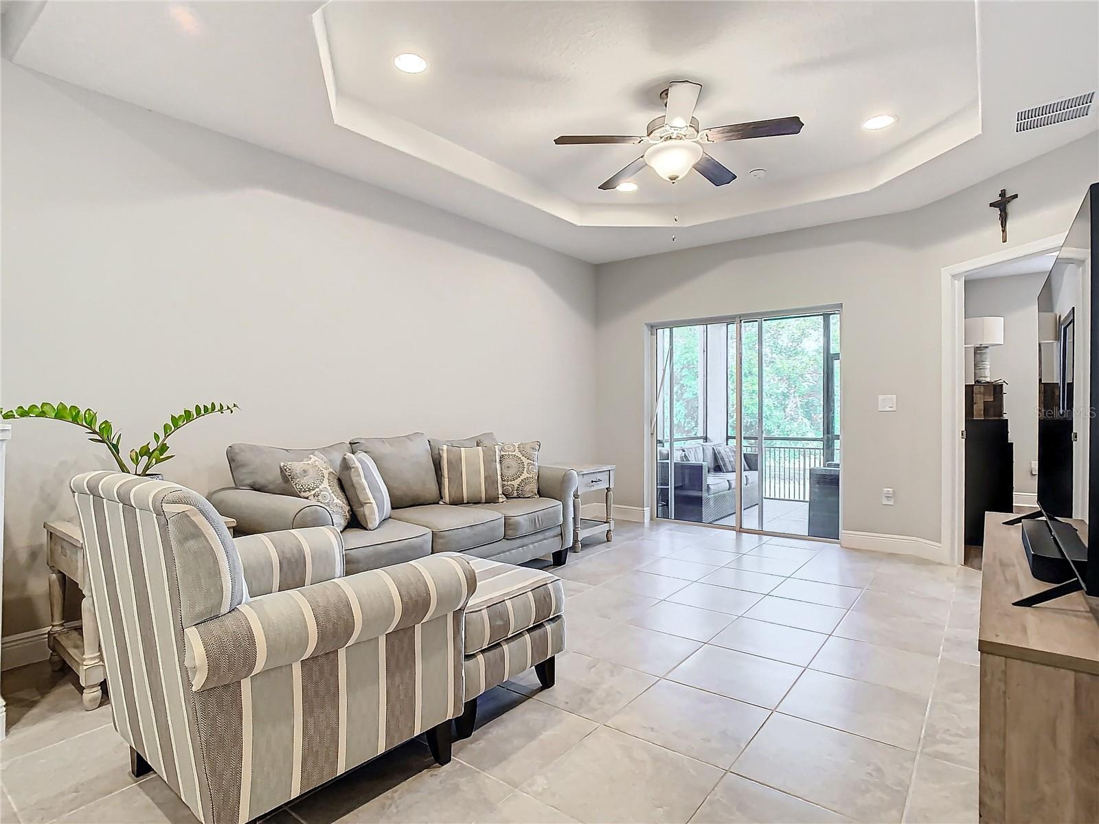 8512 MAGNIFICENT LN, GROVELAND, FL, 34736