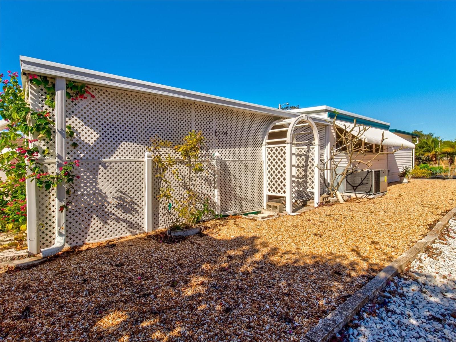 3352 KAUNA POINT DR, HOLIDAY, FL, 34691