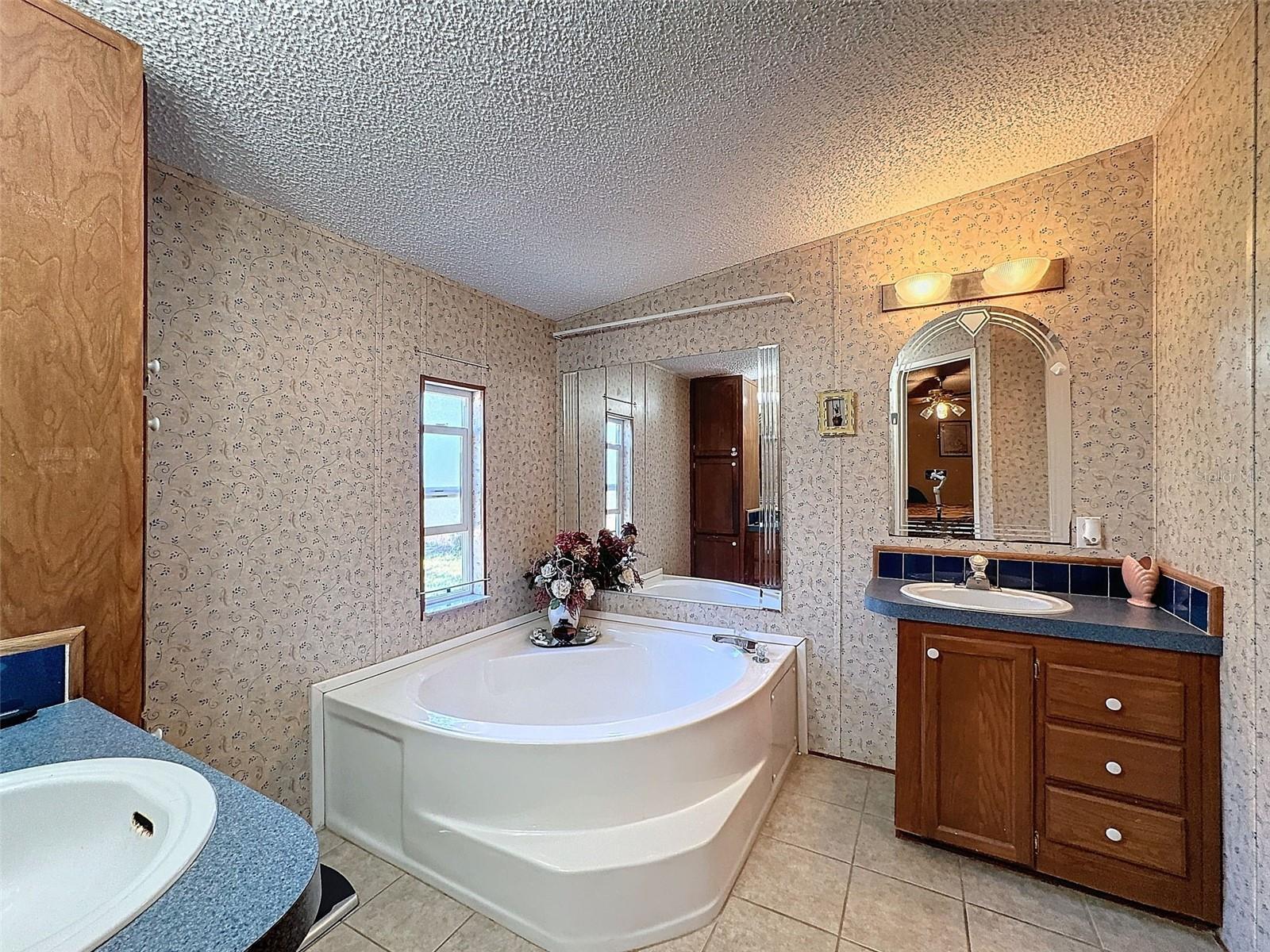 15525 & 15527 SHADY HILLS RD, SHADY HILLS, FL, 34610