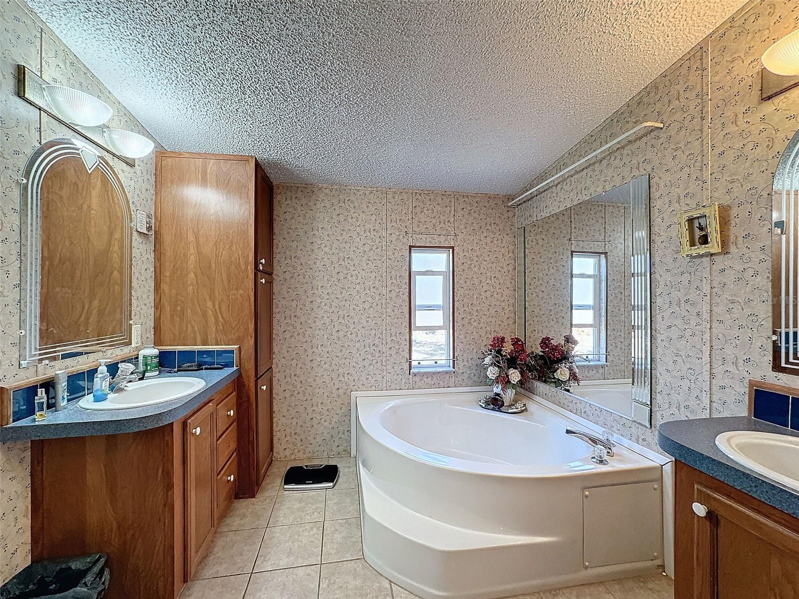 15525 & 15527 SHADY HILLS RD, SHADY HILLS, FL, 34610