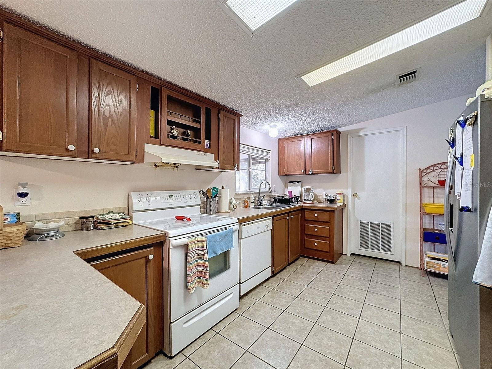 15525 & 15527 SHADY HILLS RD, SHADY HILLS, FL, 34610