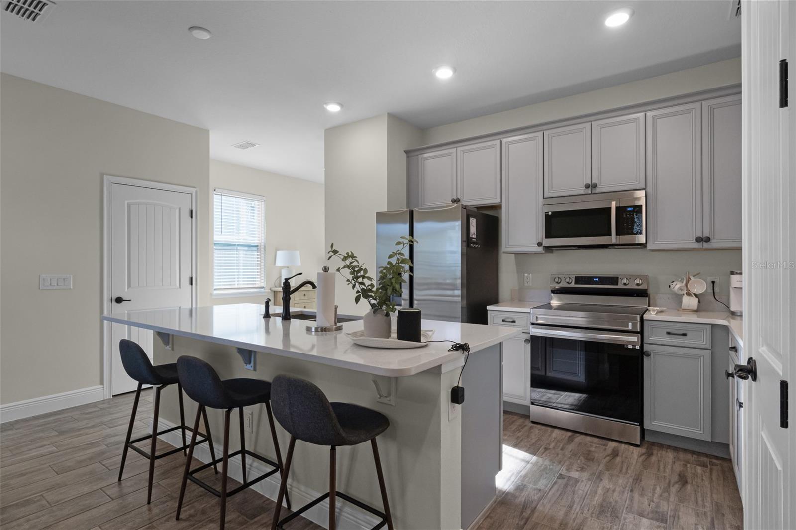 8135 COCONUT PL, KISSIMMEE, FL, 34747