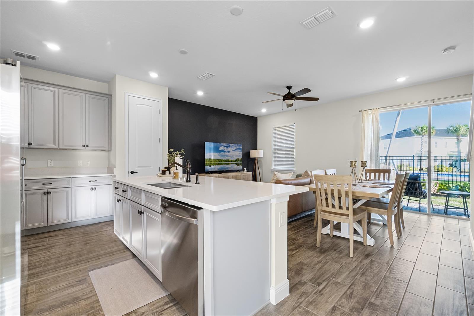 8135 COCONUT PL, KISSIMMEE, FL, 34747