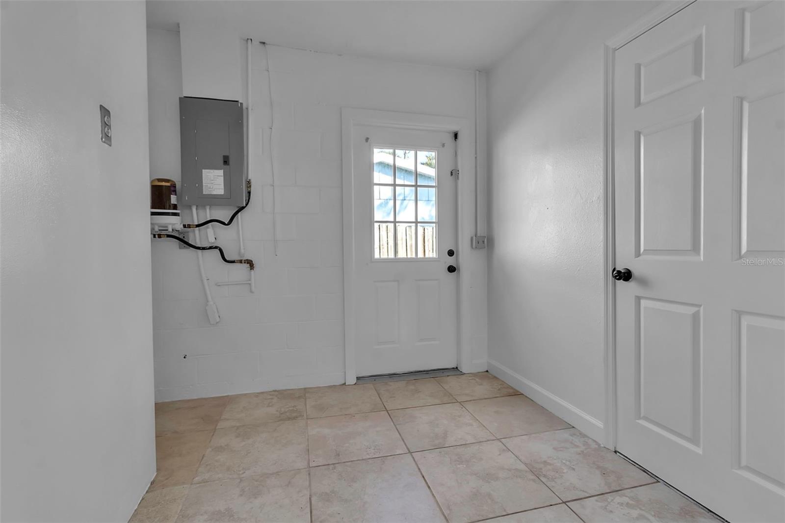 20378 EMERALD AVE, PORT CHARLOTTE, FL, 33952