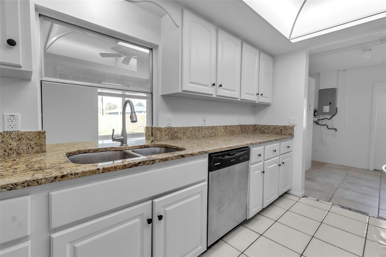 20378 EMERALD AVE, PORT CHARLOTTE, FL, 33952