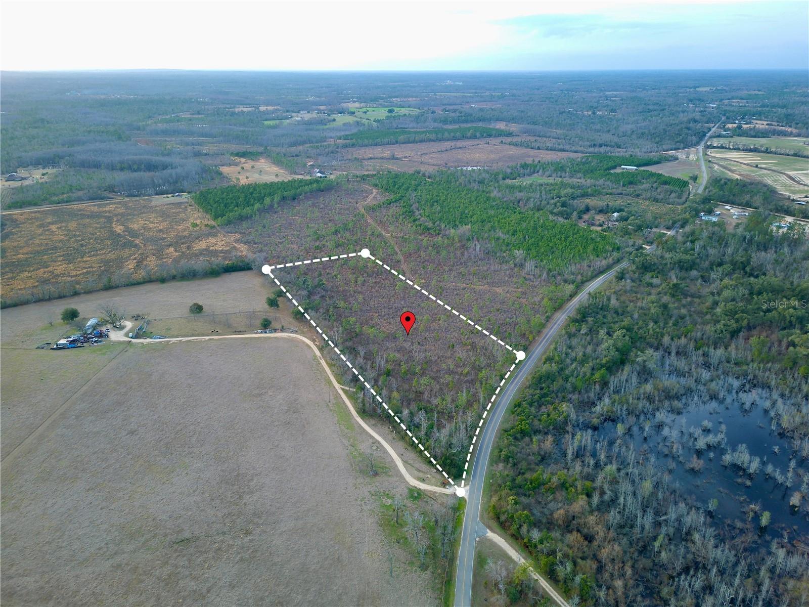 1 BETHLEHEM RD, COTTONDALE, FL, 32431
