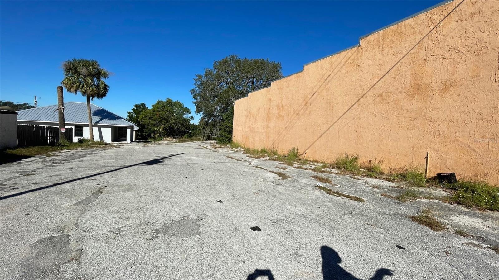 220 N RAILROAD AVE, HAINES CITY, FL, 33844