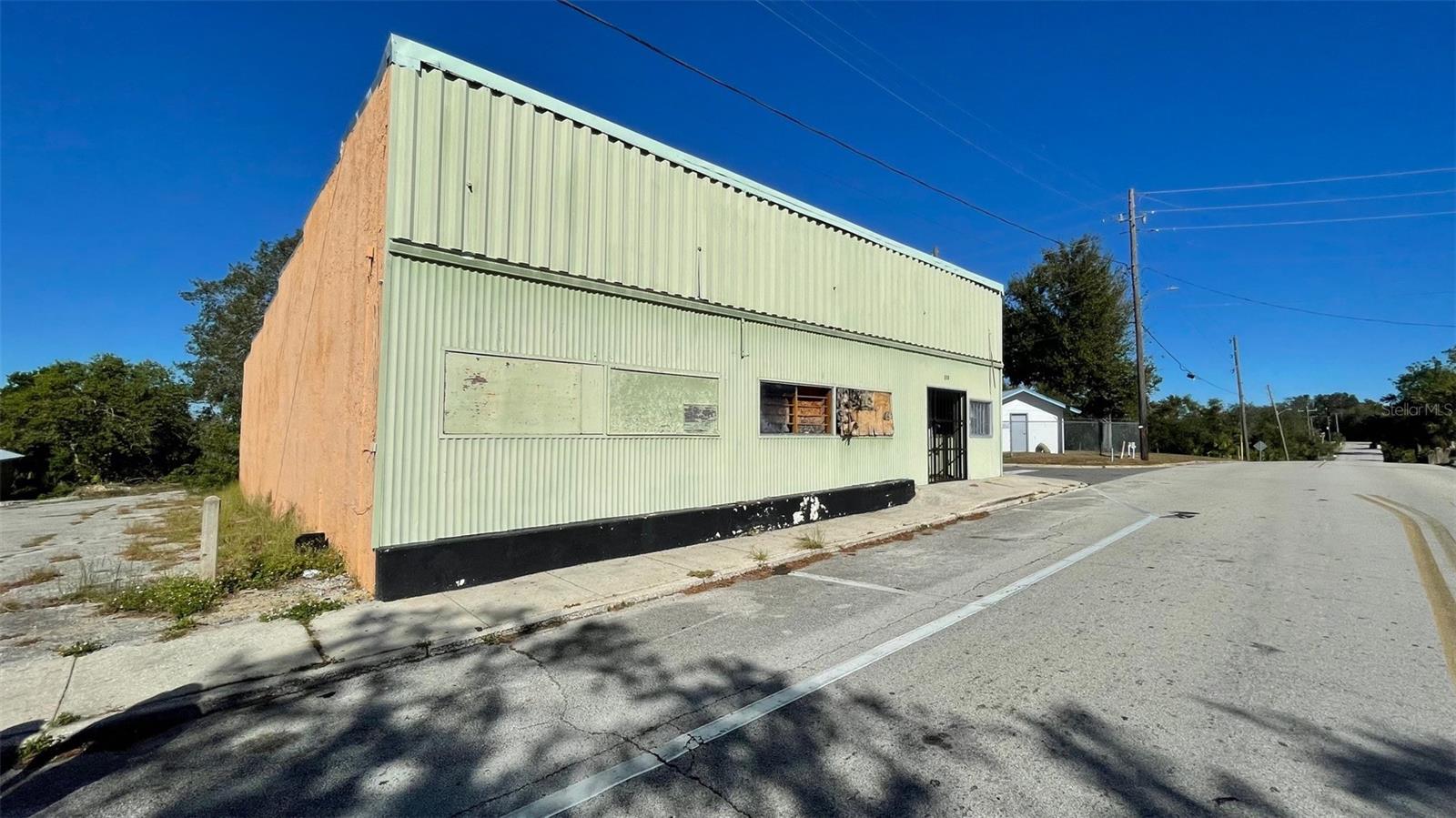 220 N RAILROAD AVE, HAINES CITY, FL, 33844