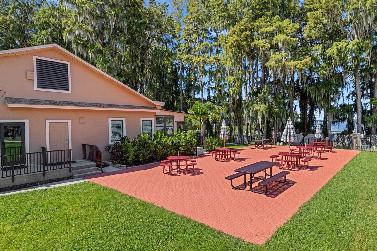 947 MADRID DR, PALM HARBOR, FL, 34684