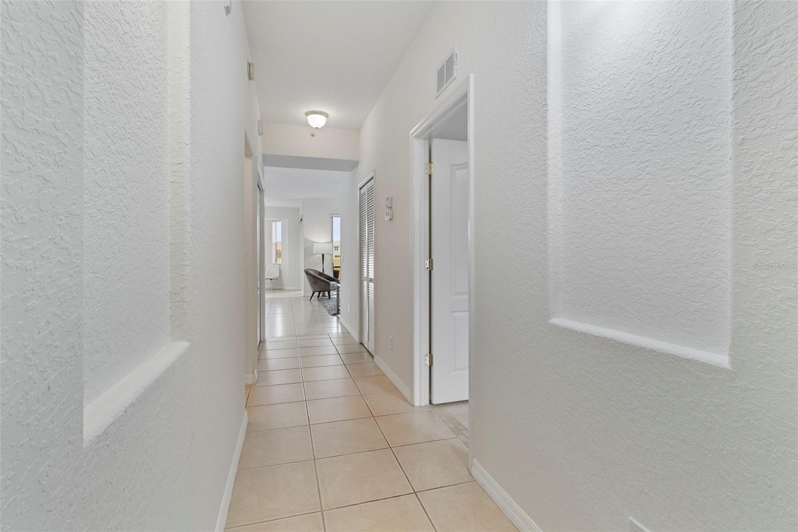 915 FAIRWAYCOVE LN #103, BRADENTON, FL, 34212