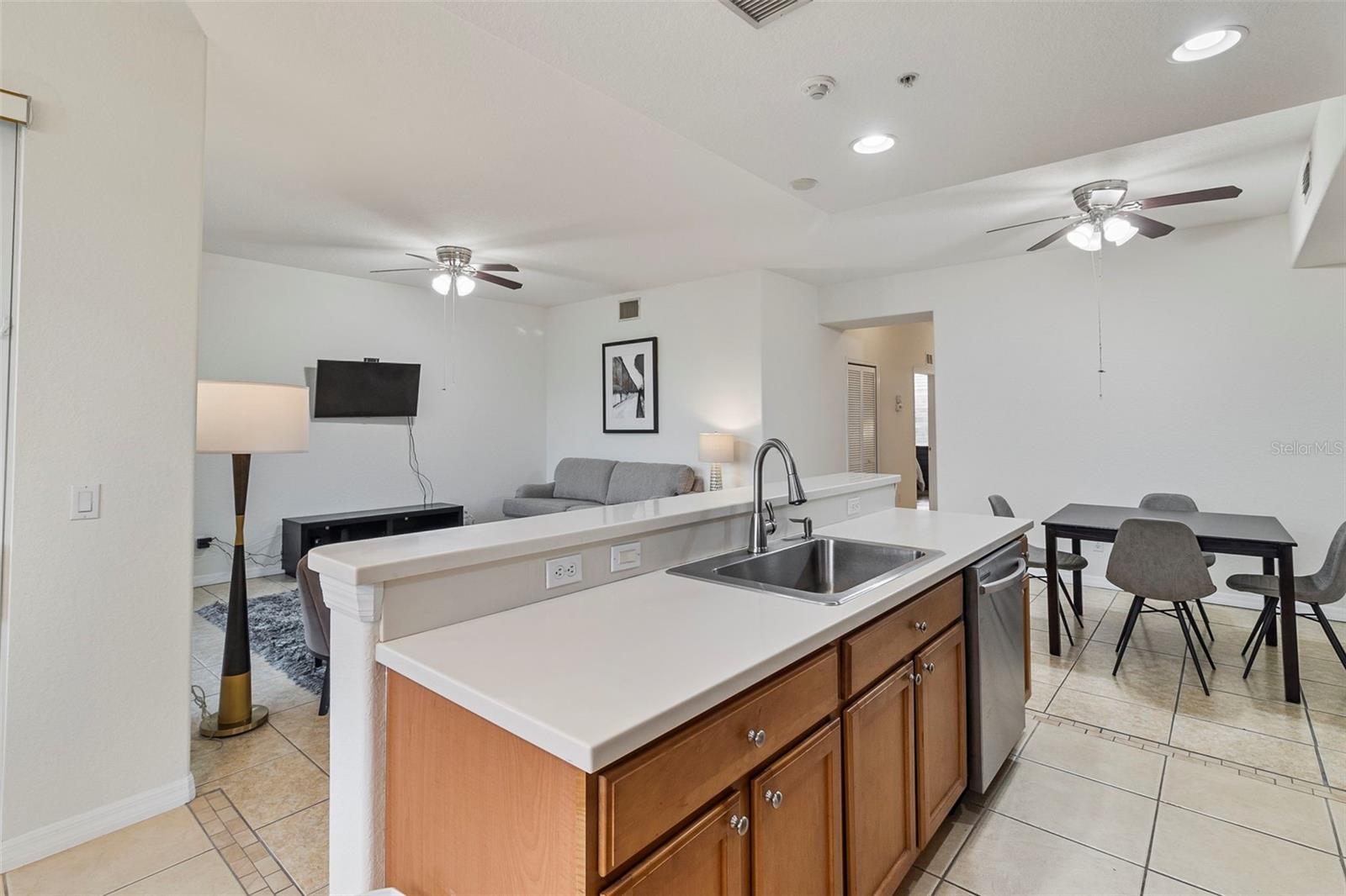 915 FAIRWAYCOVE LN #103, BRADENTON, FL, 34212