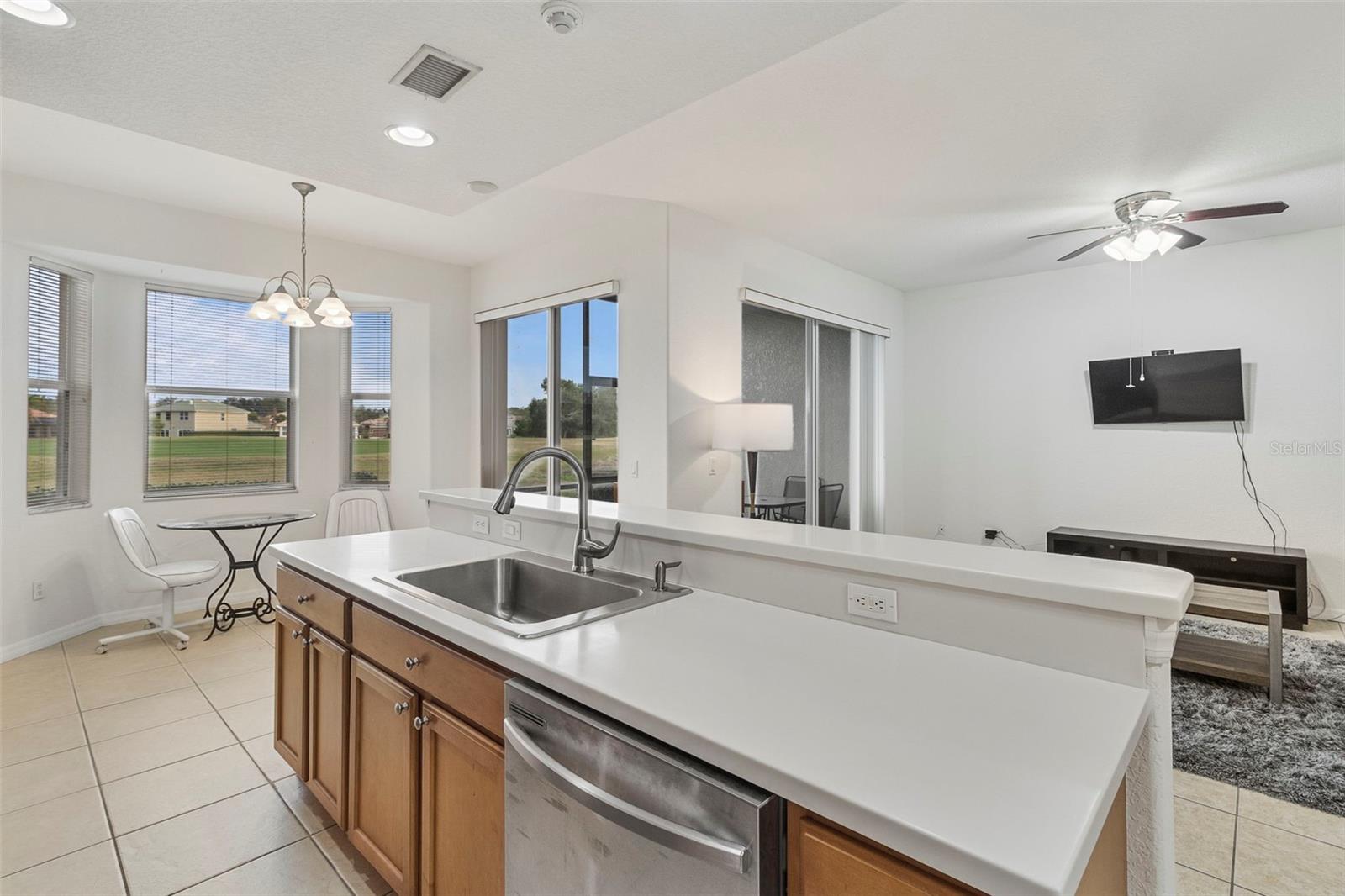 915 FAIRWAYCOVE LN #103, BRADENTON, FL, 34212