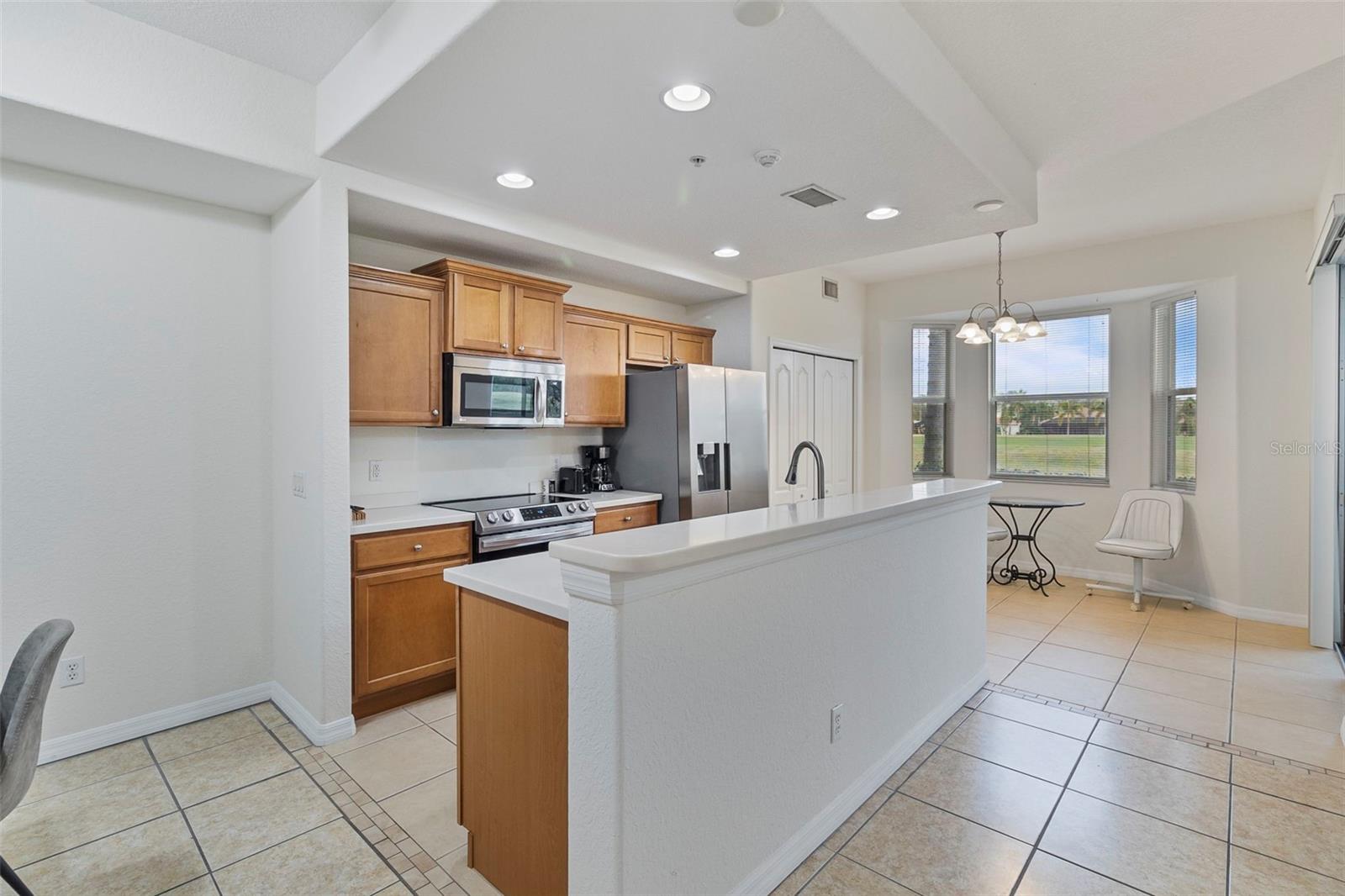 915 FAIRWAYCOVE LN #103, BRADENTON, FL, 34212
