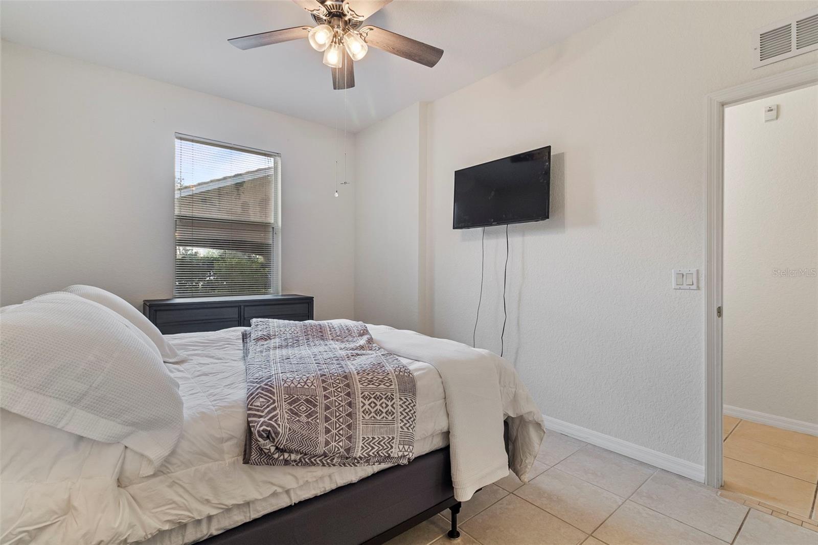 915 FAIRWAYCOVE LN #103, BRADENTON, FL, 34212
