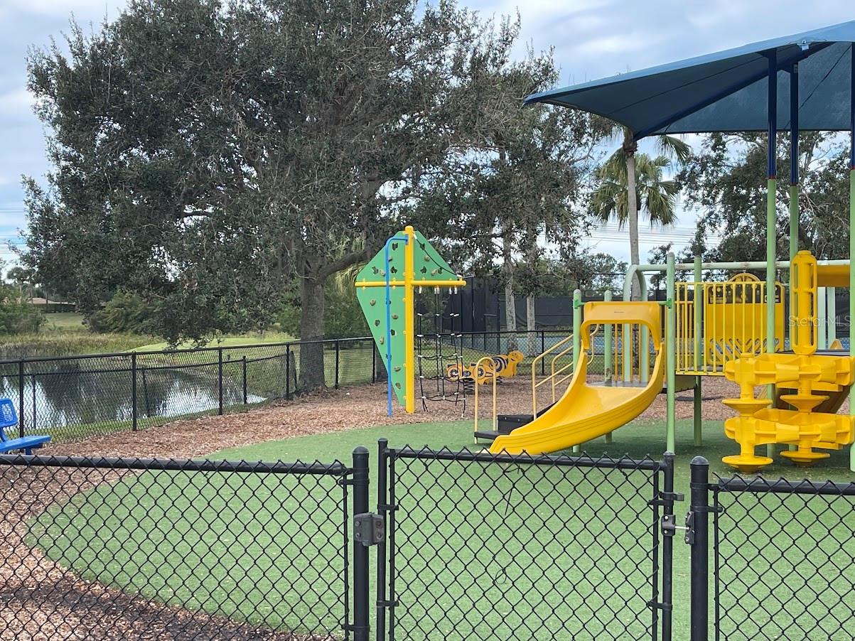 915 FAIRWAYCOVE LN #103, BRADENTON, FL, 34212