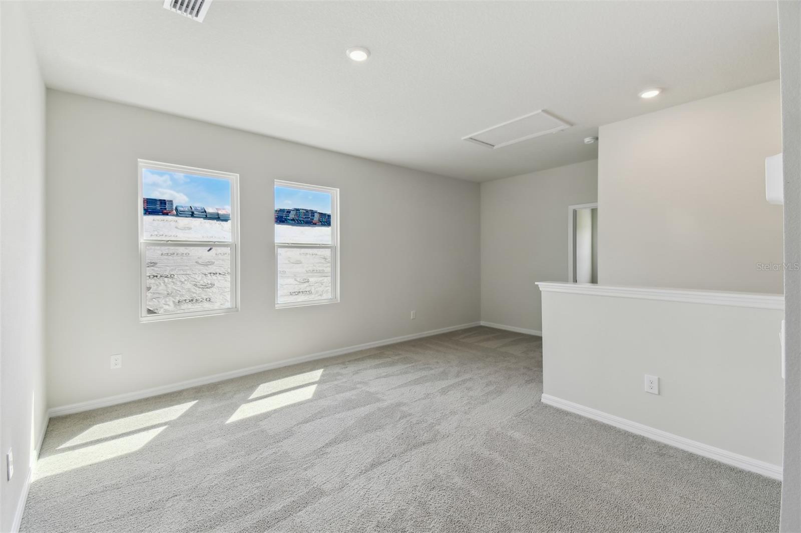 6074 SACRED OAK AVE, MOUNT DORA, FL, 32757