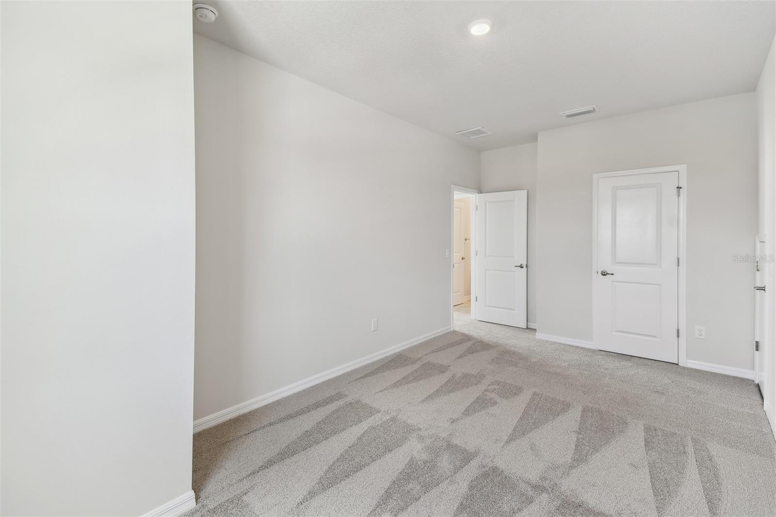 6074 SACRED OAK AVE, MOUNT DORA, FL, 32757