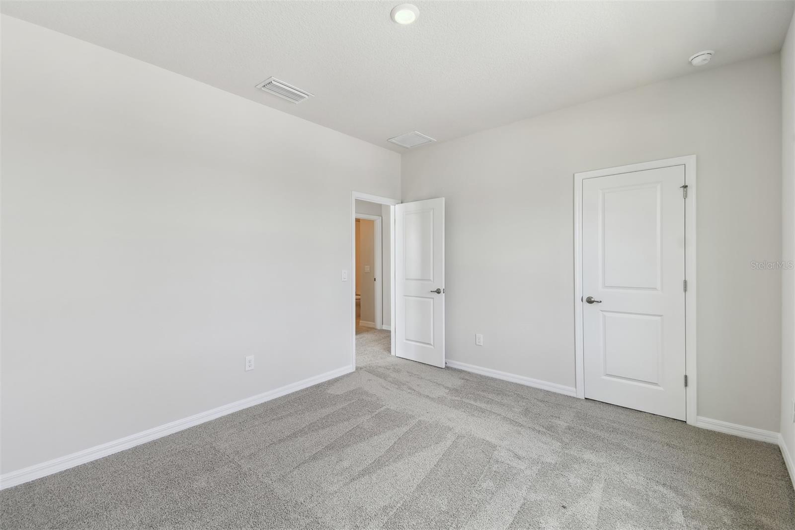 6074 SACRED OAK AVE, MOUNT DORA, FL, 32757