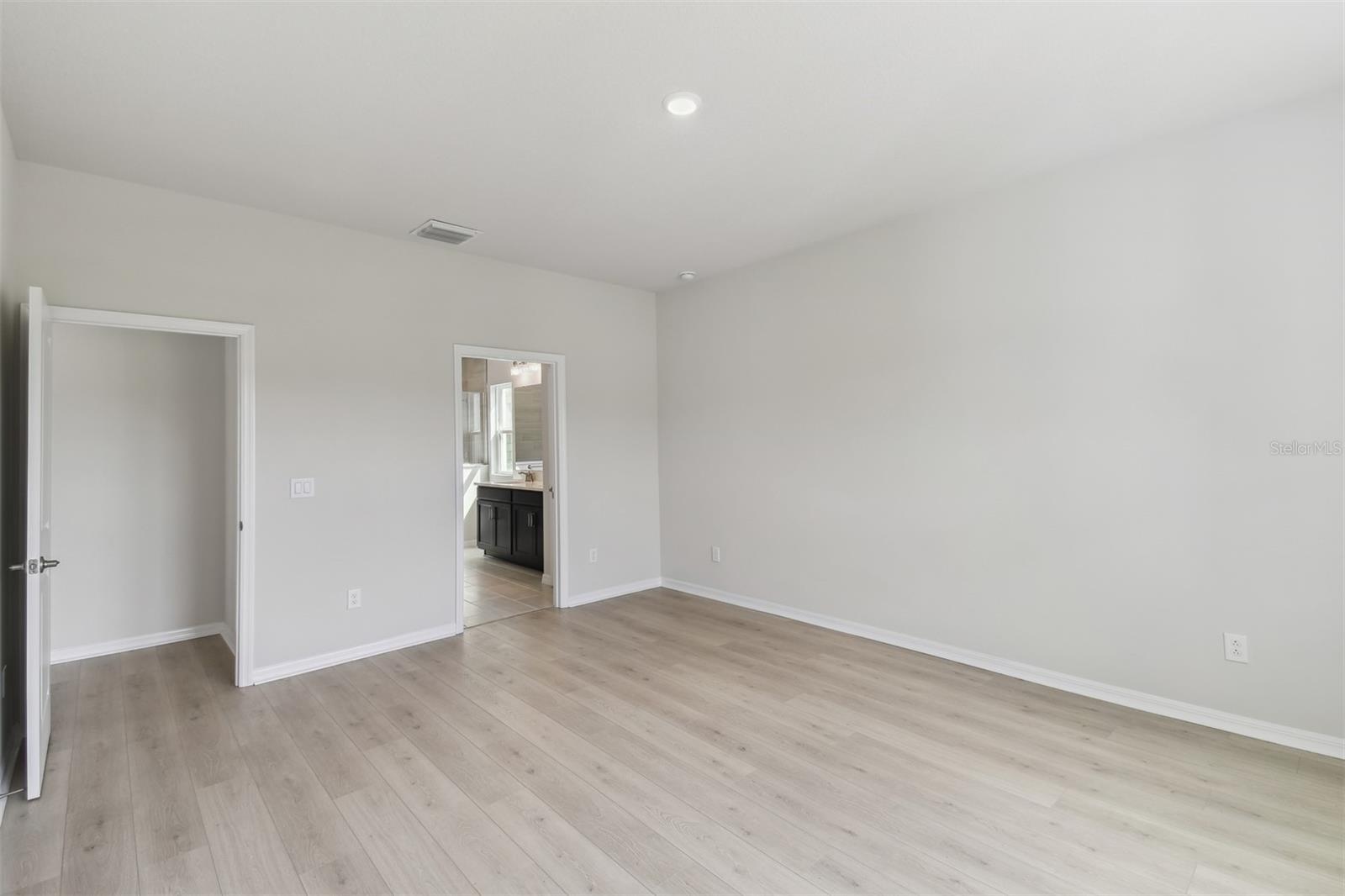 6074 SACRED OAK AVE, MOUNT DORA, FL, 32757