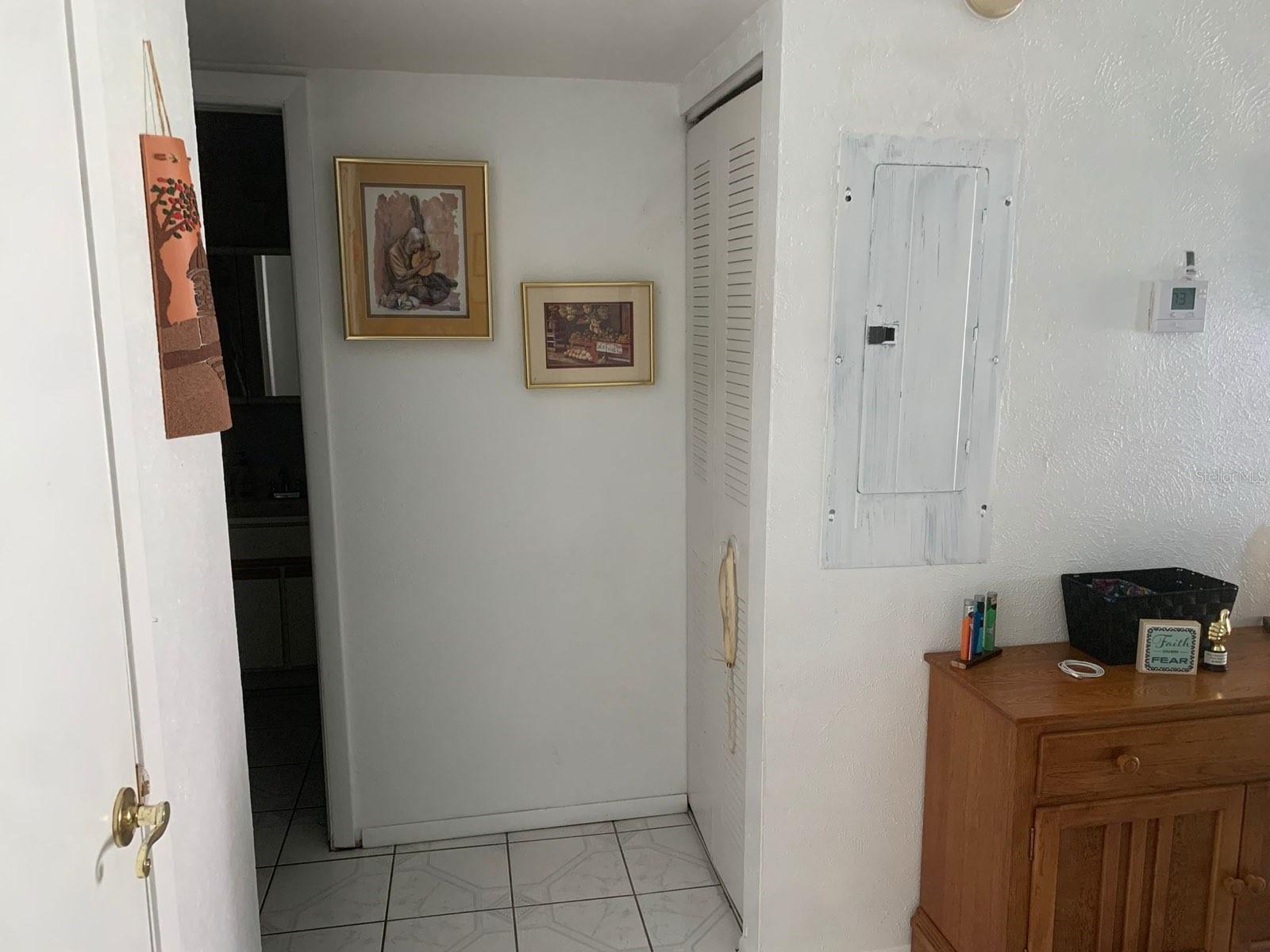 BERMUDA BAY BEACH CONDO, ST PETERSBURG, FL, 33711