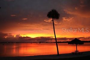 BERMUDA BAY BEACH CONDO, ST PETERSBURG, FL, 33711