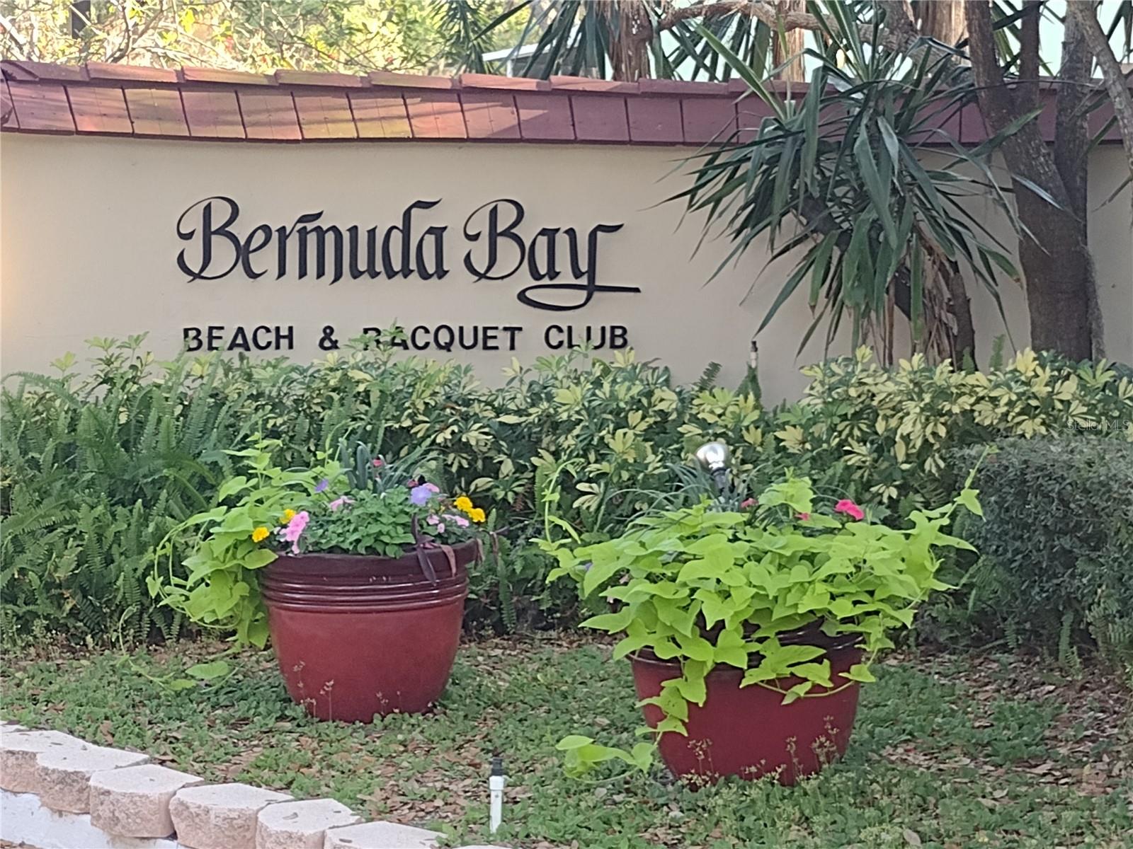 BERMUDA BAY BEACH CONDO, ST PETERSBURG, FL, 33711