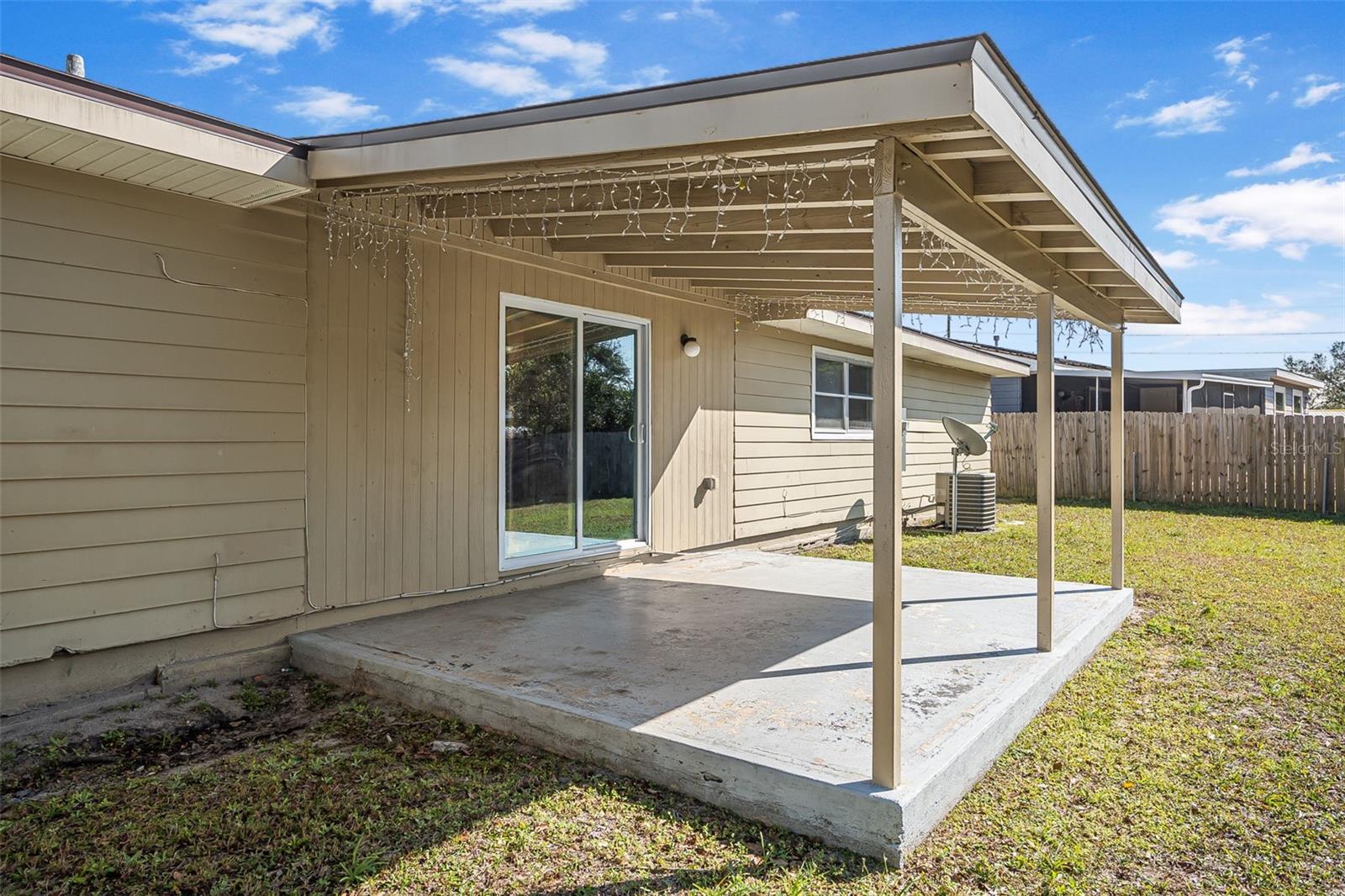 2318 FAIRGREN AVE, DELTONA, FL, 32738
