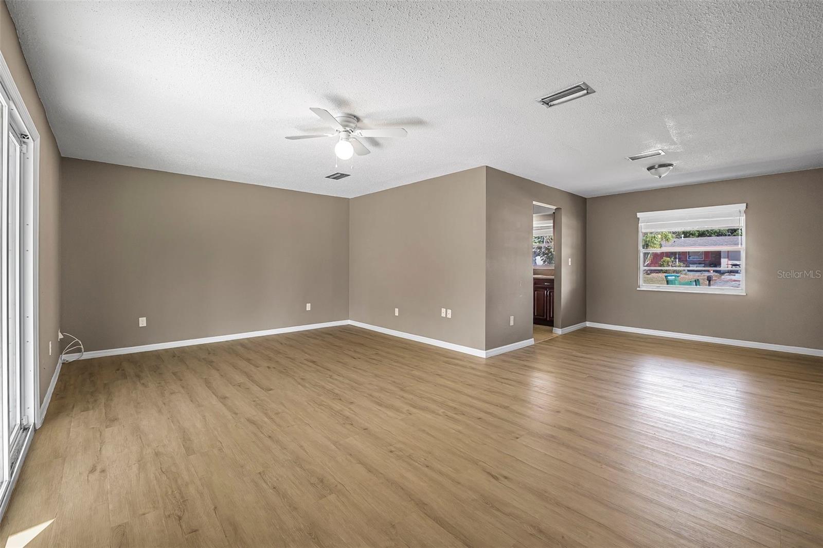 2318 FAIRGREN AVE, DELTONA, FL, 32738