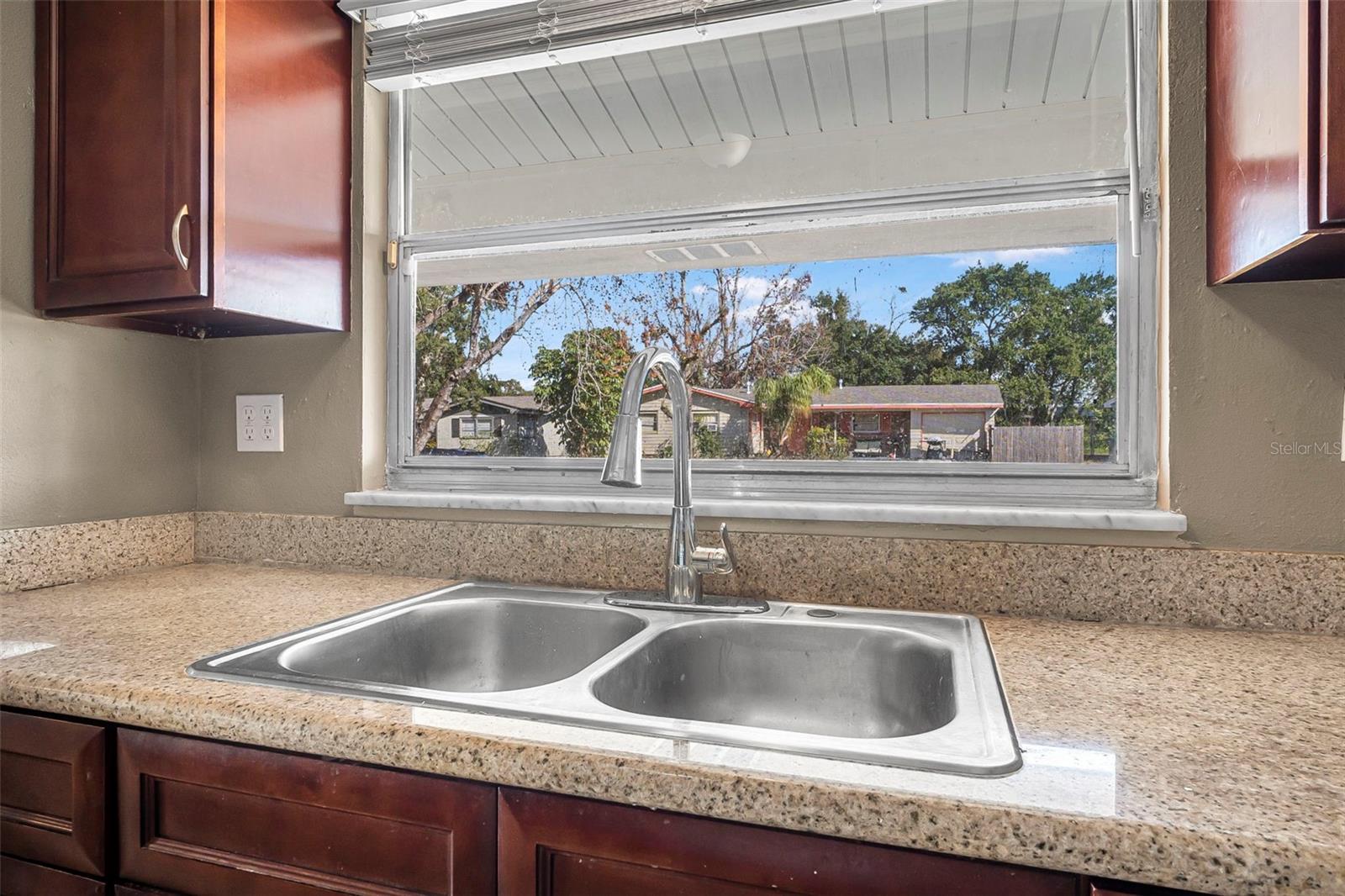 2318 FAIRGREN AVE, DELTONA, FL, 32738