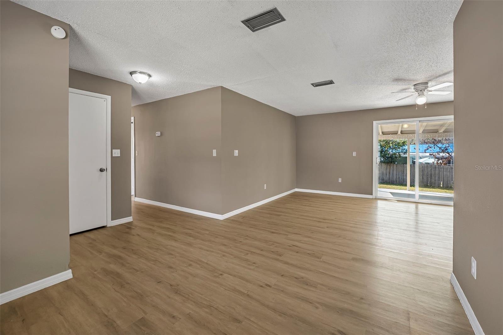 2318 FAIRGREN AVE, DELTONA, FL, 32738
