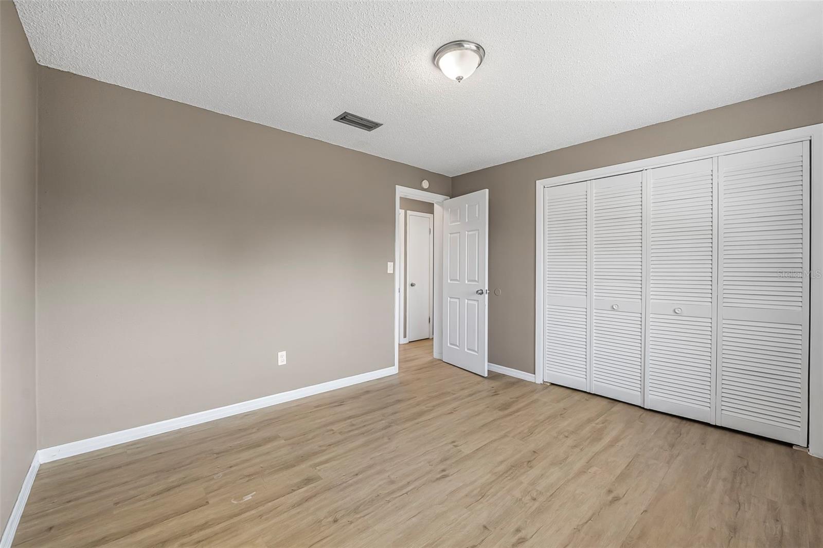 2318 FAIRGREN AVE, DELTONA, FL, 32738