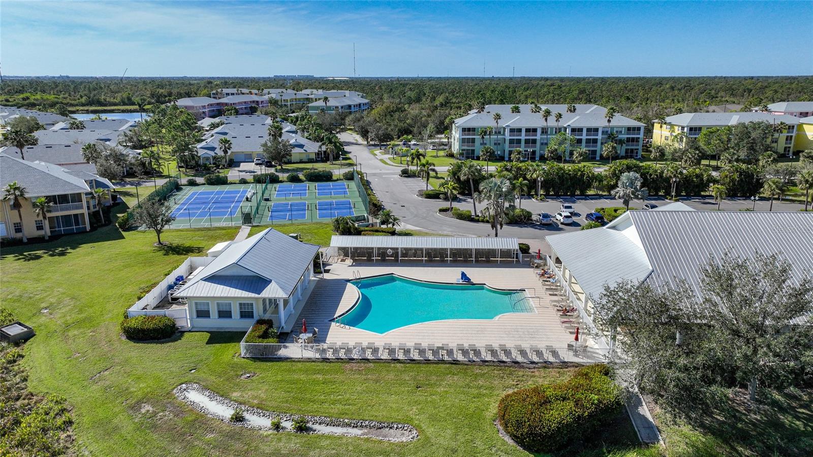 2121 HERON LAKE DR #203, PUNTA GORDA, FL, 33983