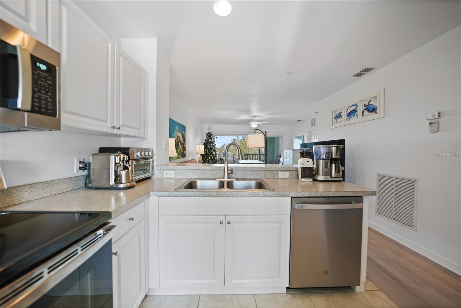 2121 HERON LAKE DR #203, PUNTA GORDA, FL, 33983