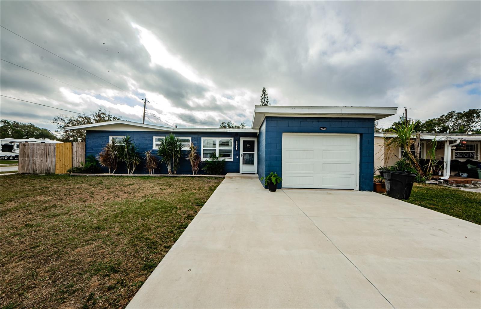 5600 91ST AVE N, PINELLAS PARK, FL, 33782