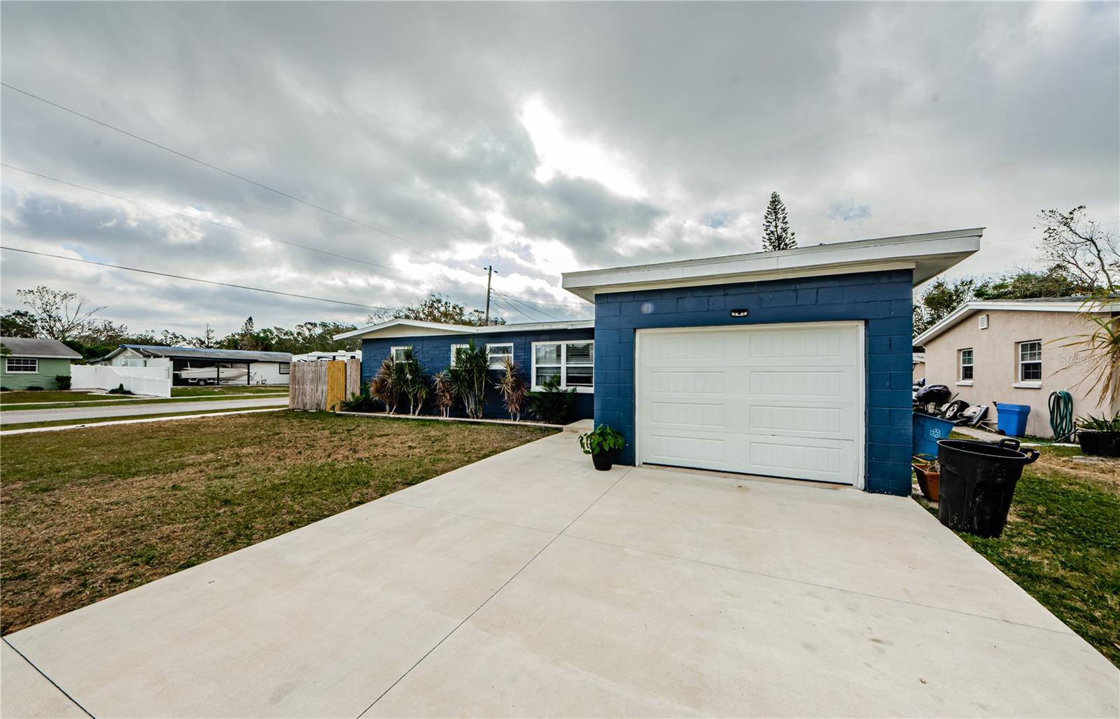 5600 91ST AVE N, PINELLAS PARK, FL, 33782