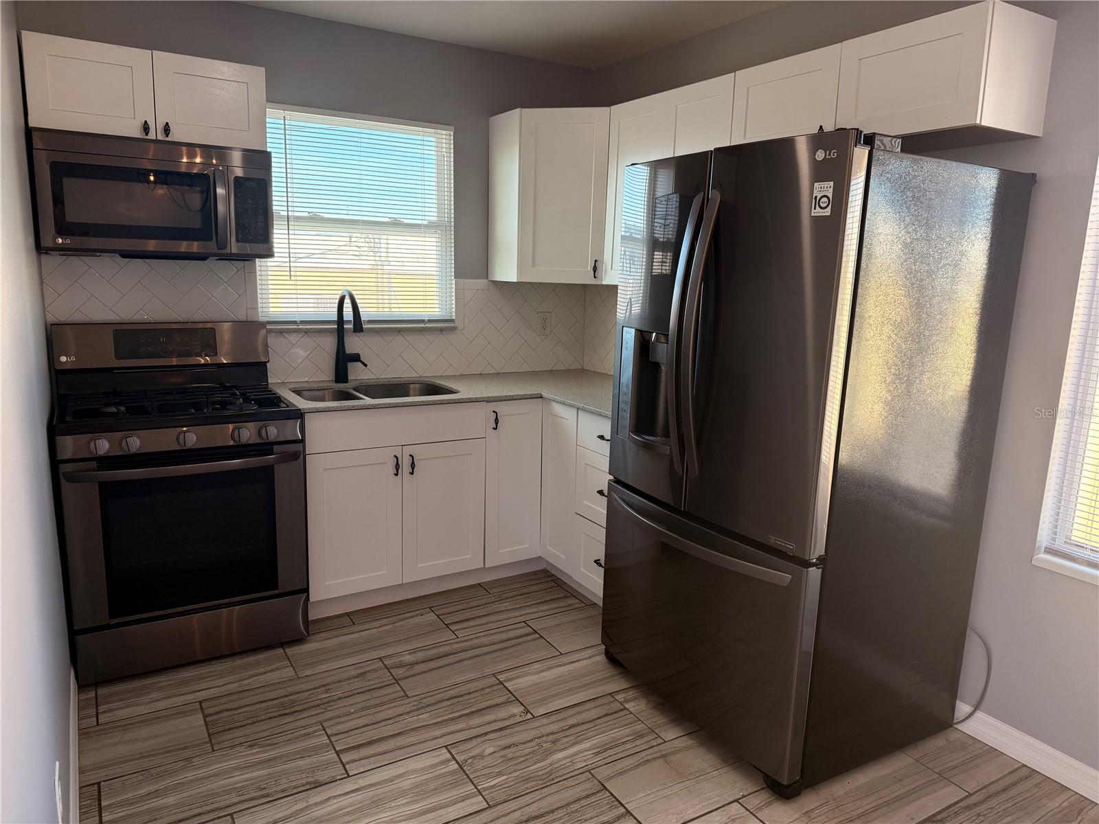 80 INDIAN ROCKS RD S #A, BELLEAIR BLUFFS, FL, 33770