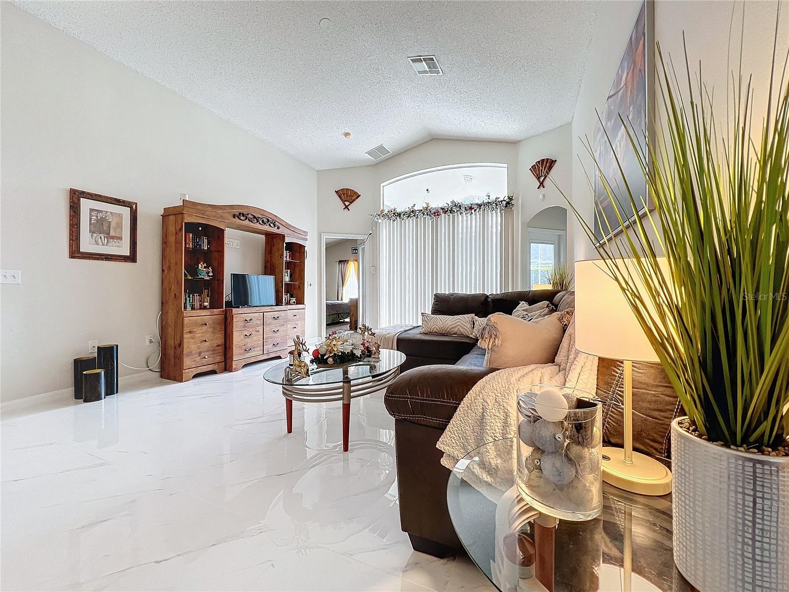 204 FOX LOOP, DAVENPORT, FL, 33837