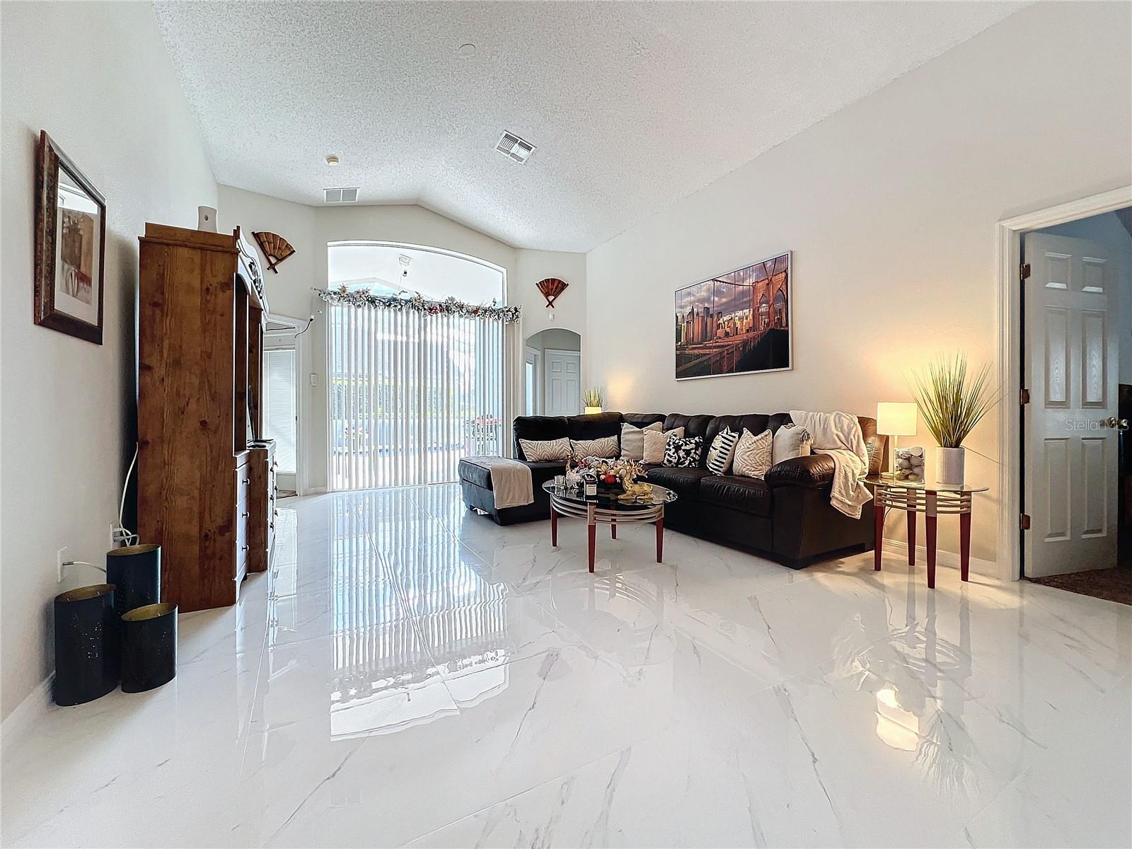 204 FOX LOOP, DAVENPORT, FL, 33837