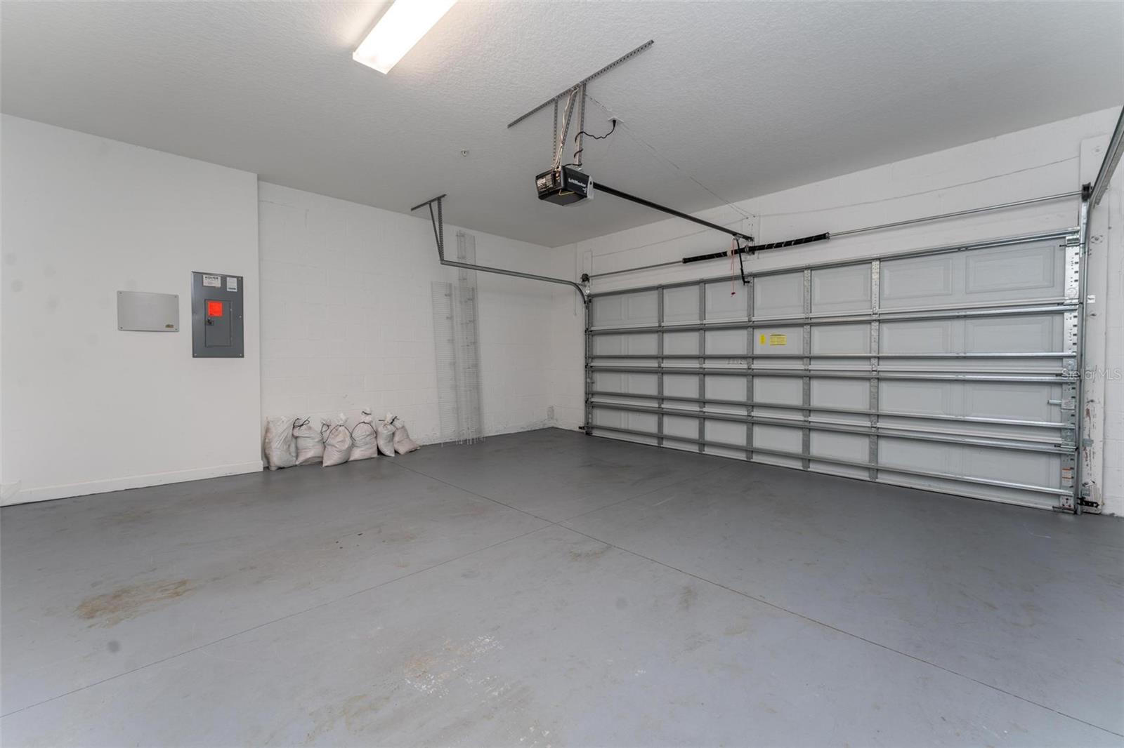 1330 BOLTON PL N, LAKE MARY, FL, 32746