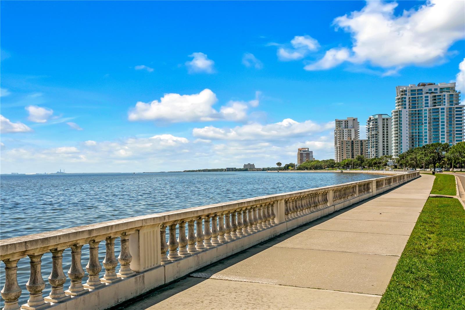 2003 W DEKLE AVE, TAMPA, FL, 33606