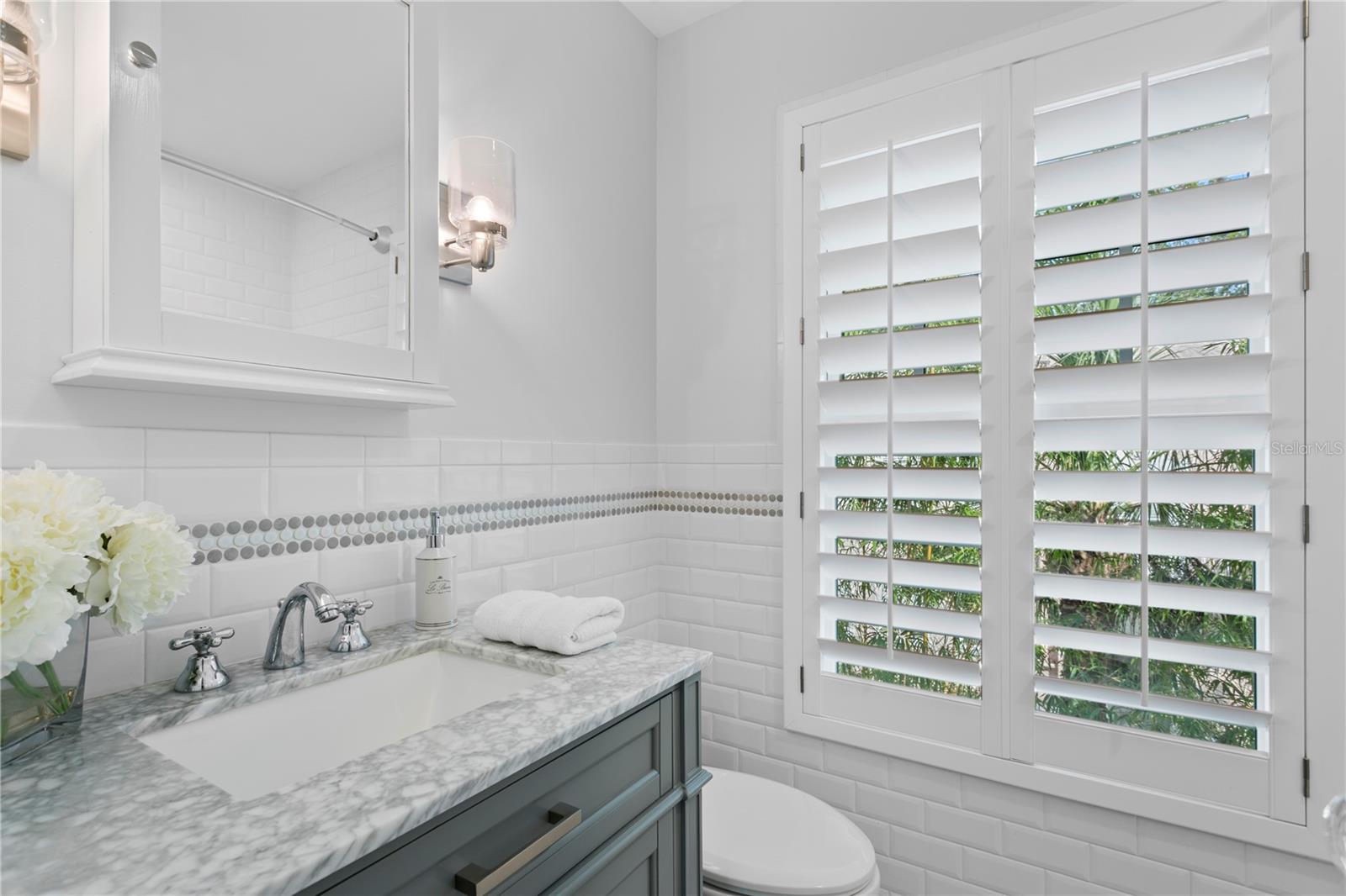2003 W DEKLE AVE, TAMPA, FL, 33606