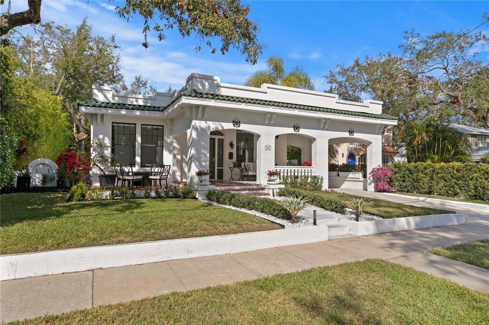2003 W DEKLE AVE, TAMPA, FL, 33606