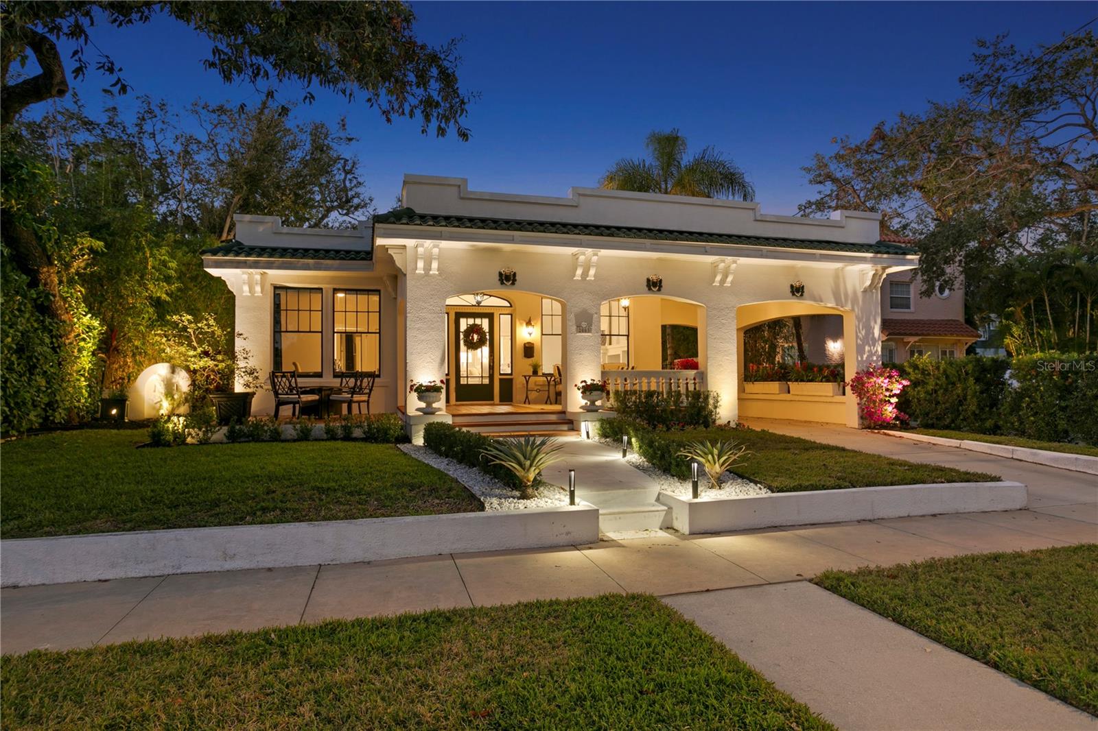 2003 W DEKLE AVE, TAMPA, FL, 33606