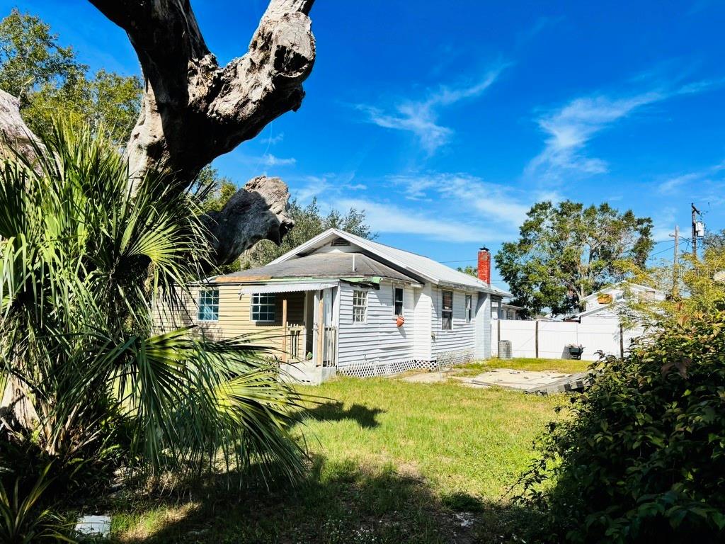 117 BRIGGS AVE, LAKE WALES, FL, 33853