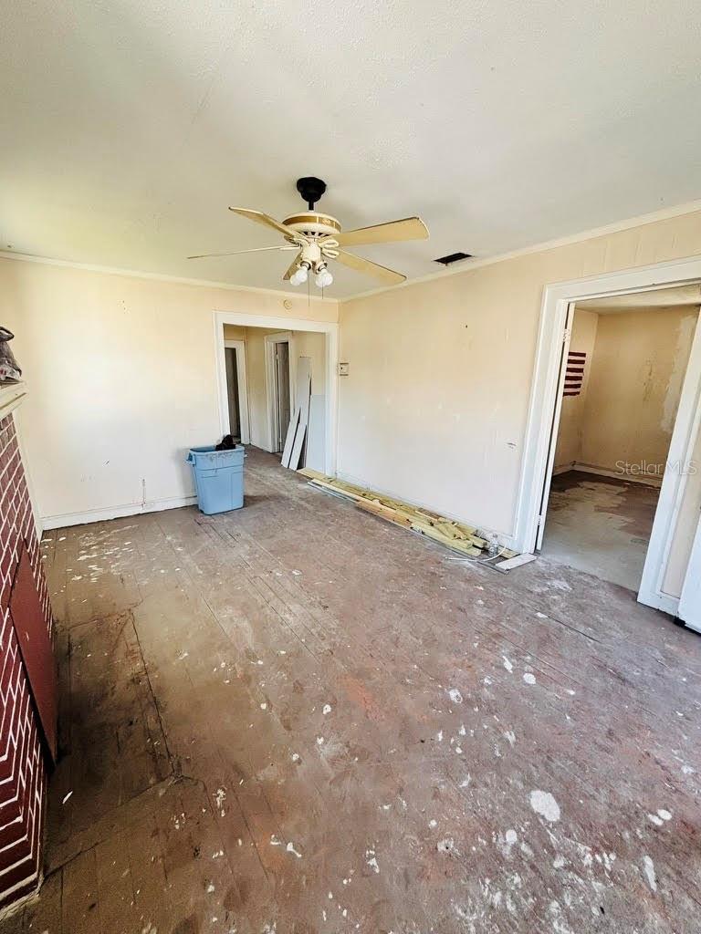 117 BRIGGS AVE, LAKE WALES, FL, 33853